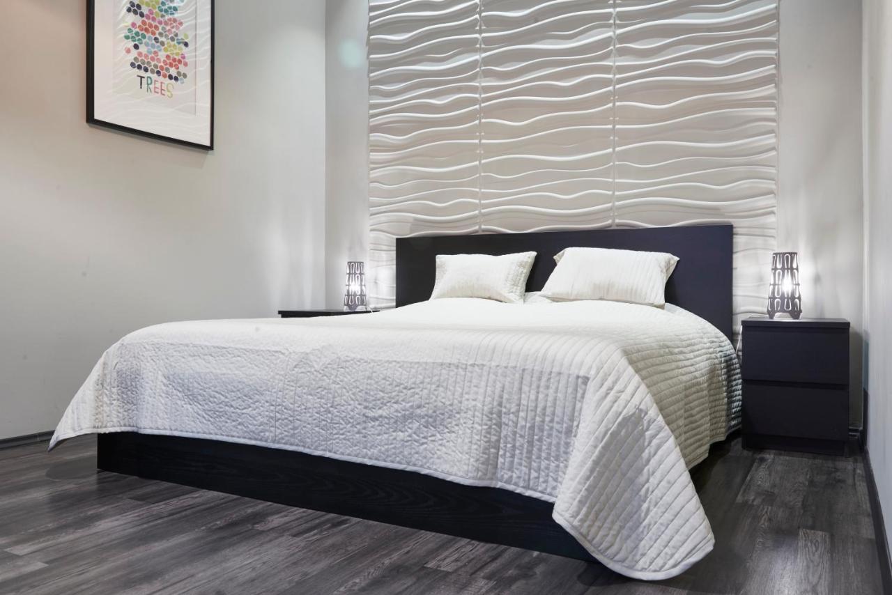 Central Location Yellow-Black Apartment Budapest Ngoại thất bức ảnh