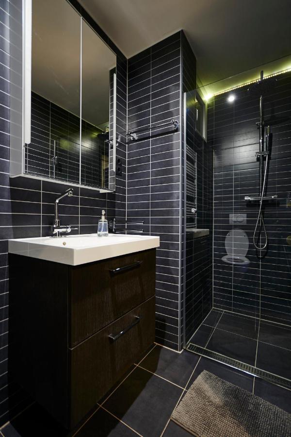 Central Location Yellow-Black Apartment Budapest Ngoại thất bức ảnh